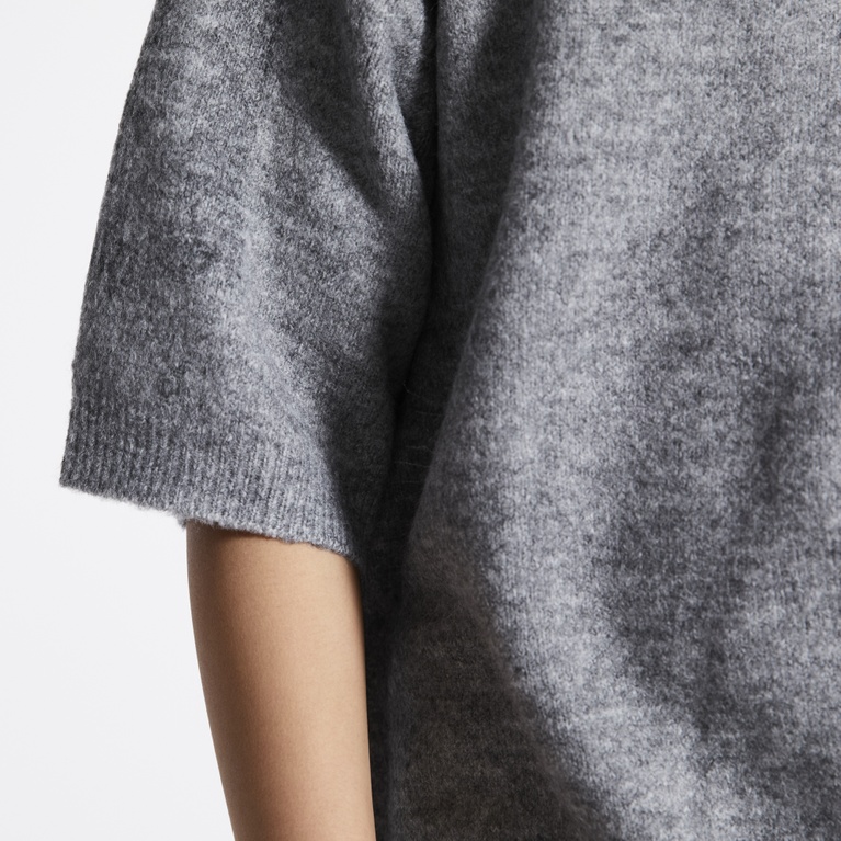 Basic knit tee "Knitted tee star"